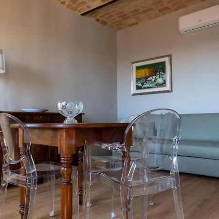 Torre - Nel Cuore Del Borgo Storico Hébergement de vacances *